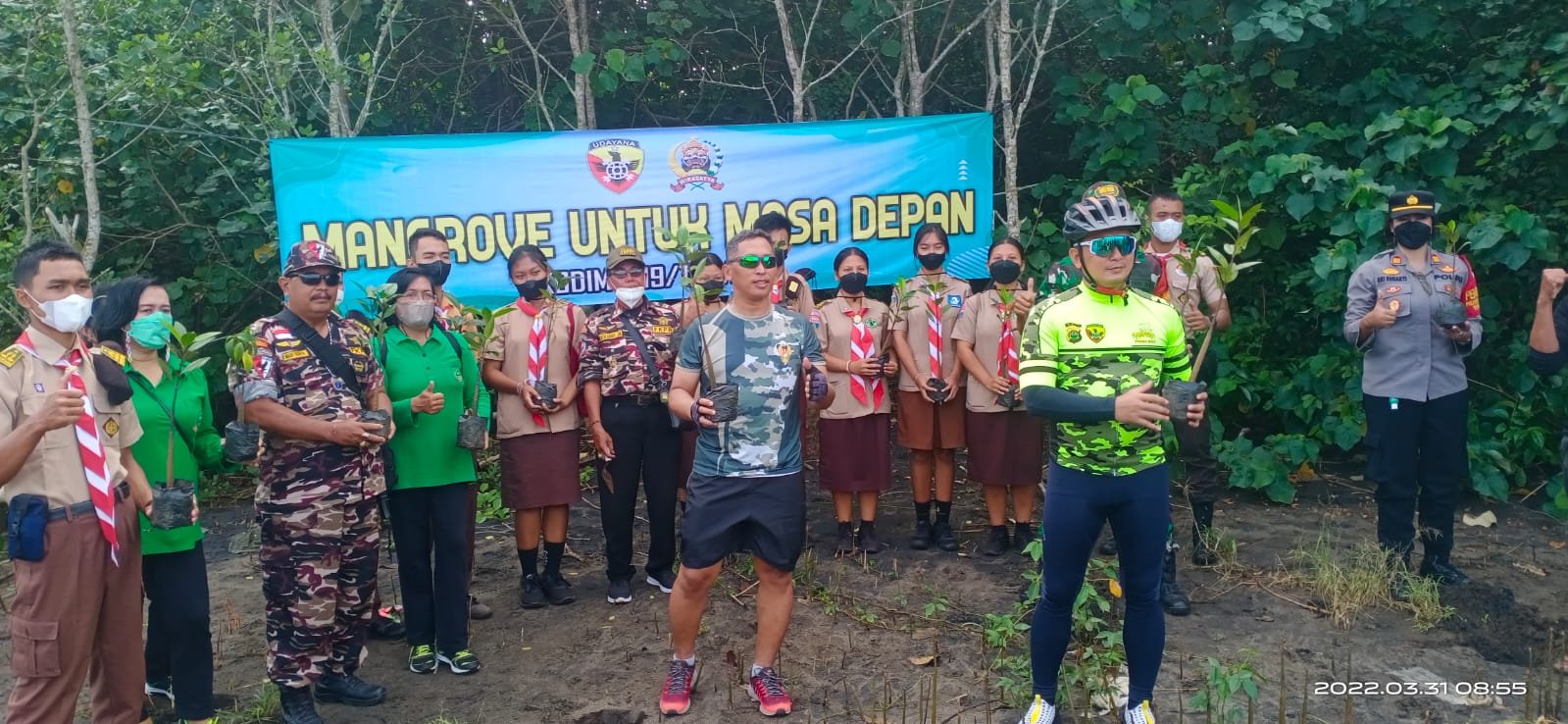 Dandim-Kapolres Tabanan Gowes dan Tanam Mangrove Bersama di Pantai Kelecung 